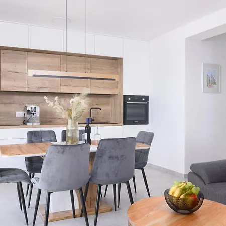 Luxury With Swimming Pool Paradise A&i Apartment Trogir