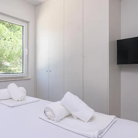 Apartment Luxury With Swimming Pool Paradise A&i Trogir
